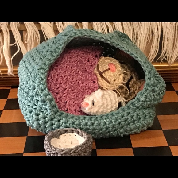 Crocheted Kitty Cat Playset - Picture 6 of 7